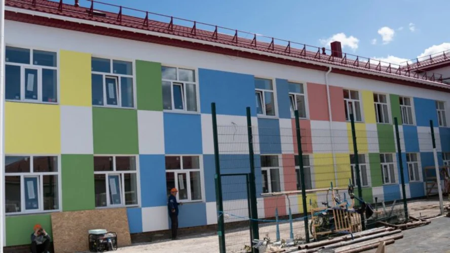 В Овруцькій громаді реконструюють ліцеї та лікарню: більшість робіт завершується