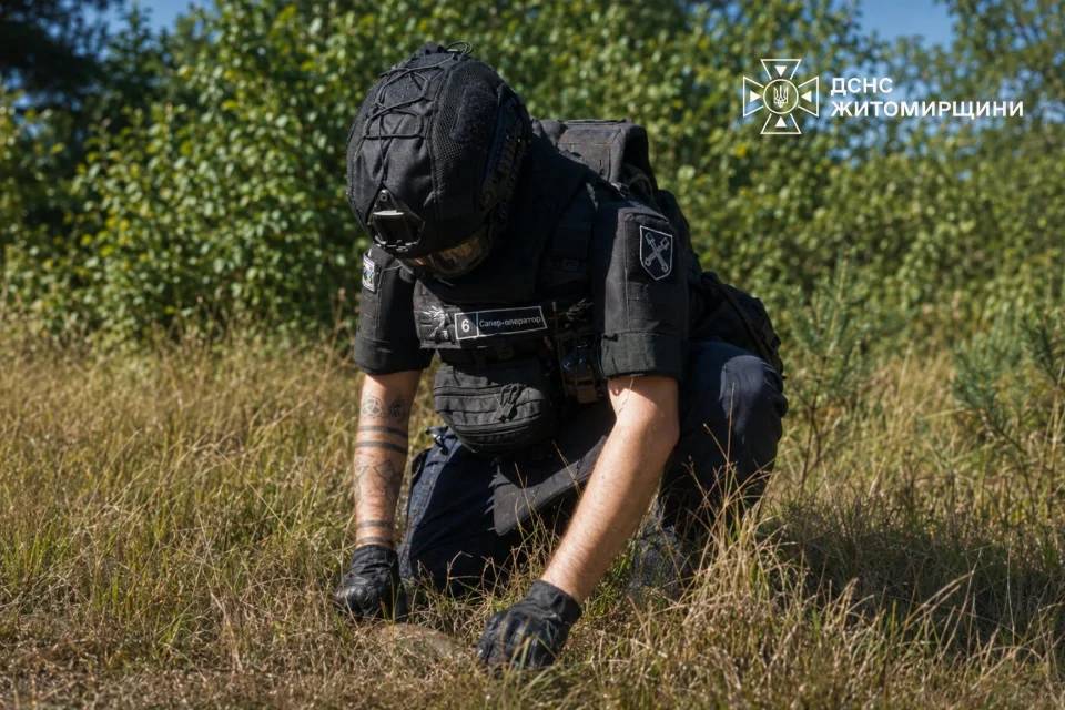 Поблизу одного з сіл Народицької громади місцеві натрапили на мінометну міну