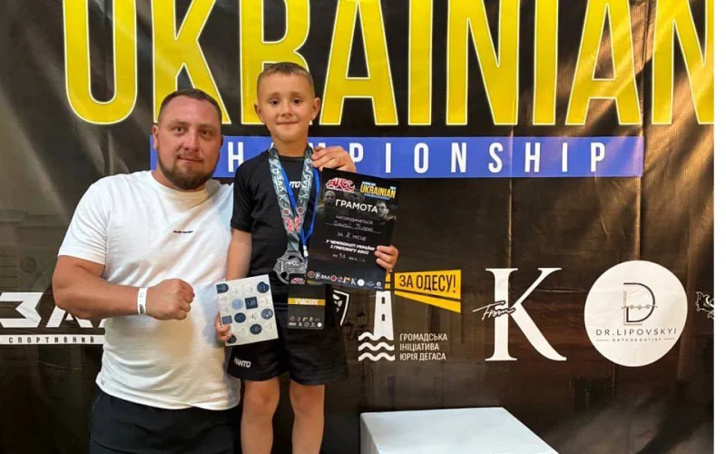 8-річний спортсмен з Коростеня здобув срібло на чемпіонаті України з грепплінгу