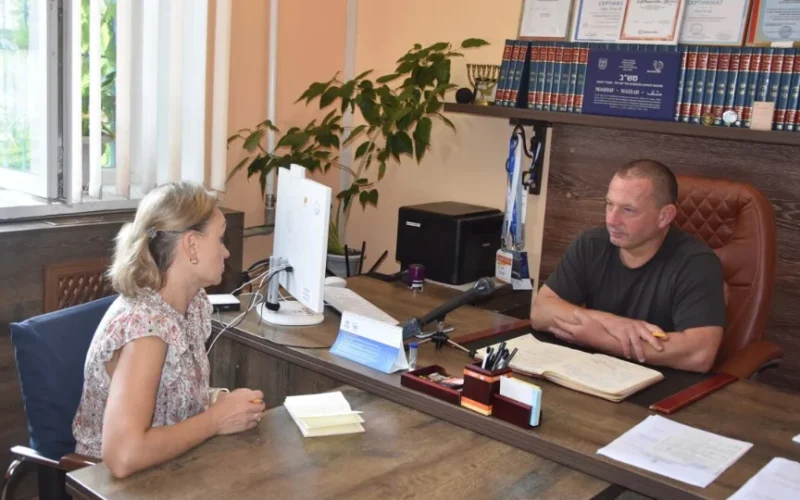 У Коростенській громаді хочуть придбати сільські будинки для постійного проживання переселенцям