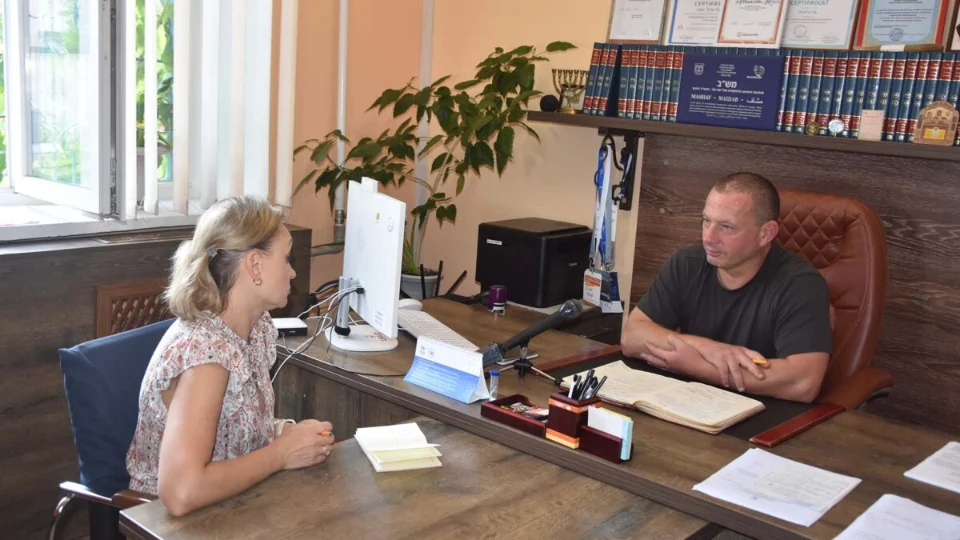 У Коростенській громаді хочуть придбати сільські будинки для постійного проживання переселенцям