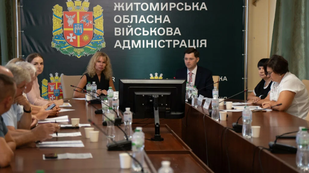 Підготовка до холодів: лікарні Житомирщини накопичують пальне та ремонтують мережі