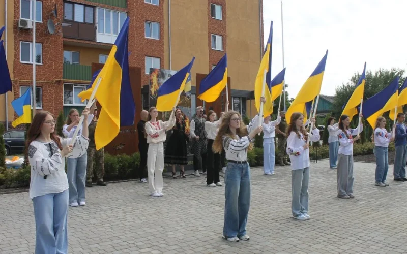 В Олевську до 85-річчя Олевської республіки відкрили сквер імені Тараса Бульби-Боровця