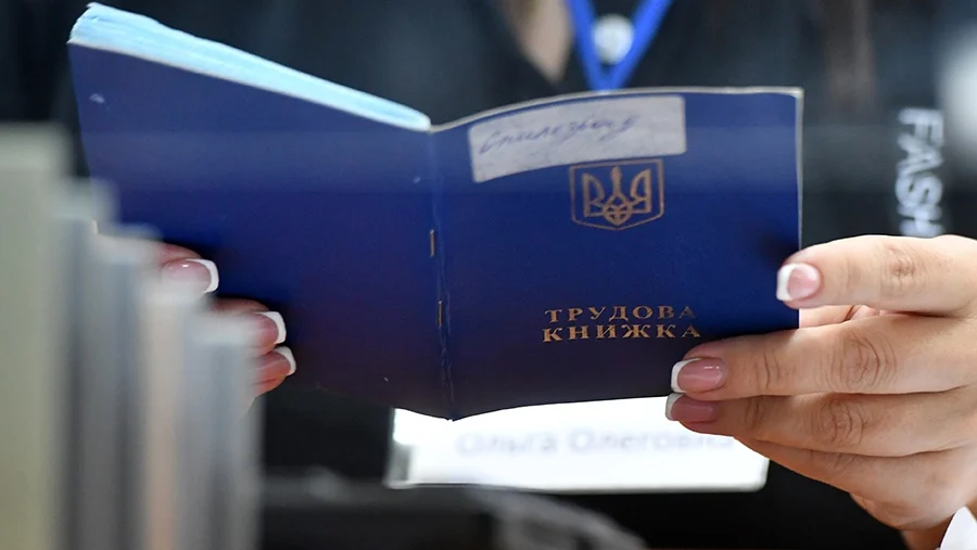 Від початку року роботу знайшли понад 9 тис. жителів області: у Коростенському районі — понад 2 тисячі