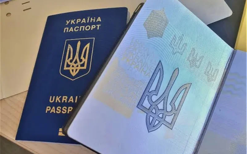 Жителі Житомирщини за місяць оформили близько 11 тисяч паспортних документів