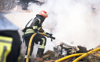 Уночі ворог атакував Овруч: пошкоджені житлові будинки