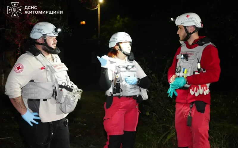 Двоє дорослих отримали поранення після удару ворога по Житомирщині