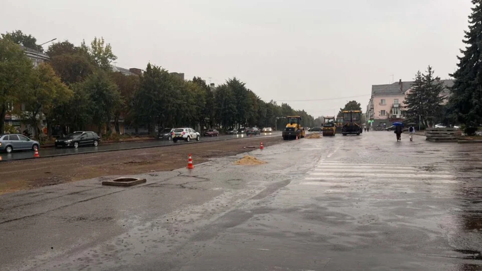 Дорожні роботи у Коростені: що вже зробили та які вулиці ремонтуватимуть