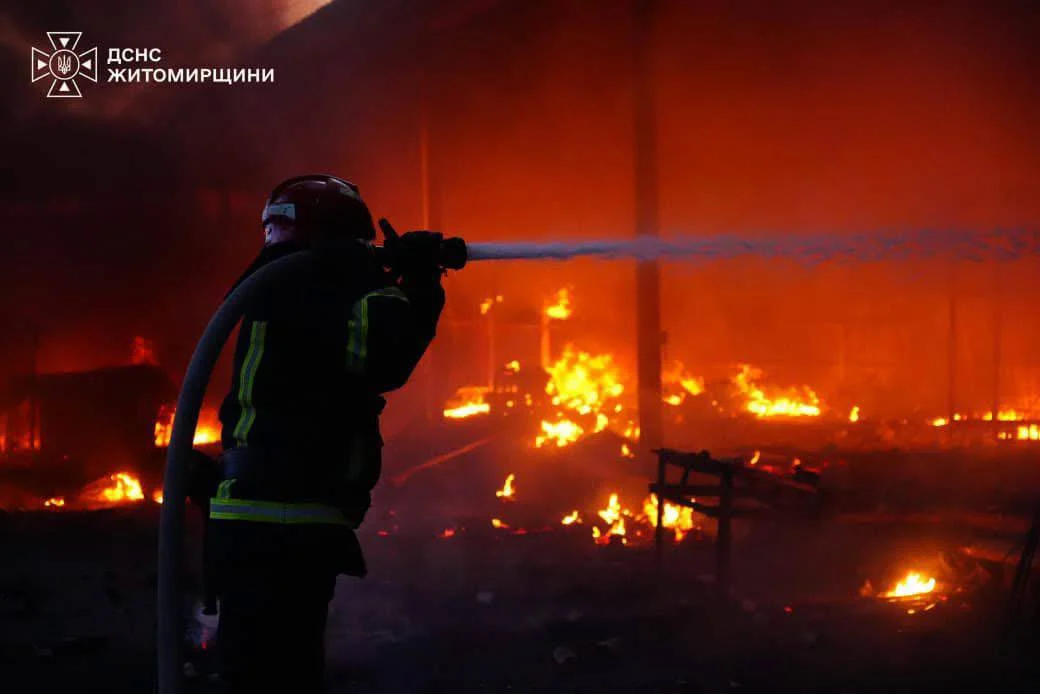 На Житомирщині завершили ліквідацію наслідків російської атаки: постраждала людина