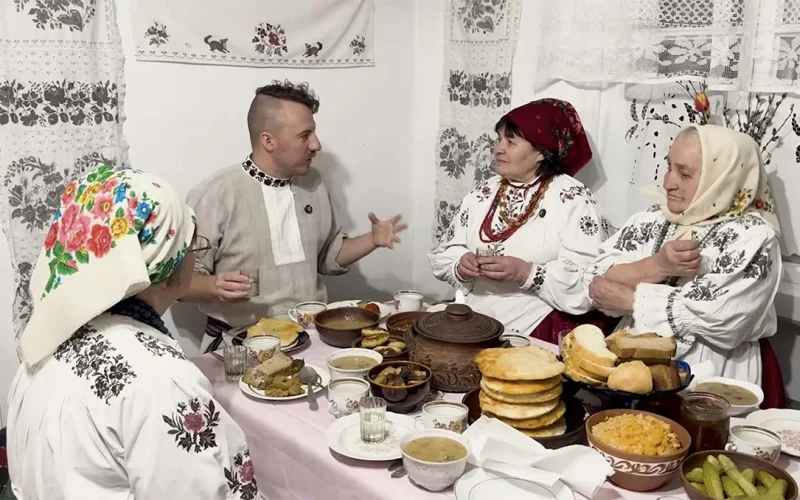 Клопотенко створив гастрономічну мапу Житомирщини: серед традиційних страв – деруни, калатуша та сірий борщ