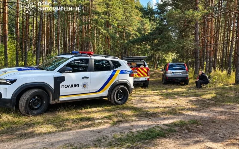 У селі Гладковицької громади 74-річний чоловік пішов до лісу по гриби та заблукав: його шукали з безпілотником