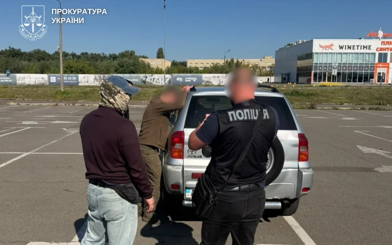 Працівника Екоінспекції та його родичів з Житомирщини підозрюють у зборі «данини» з лісництв Київщини