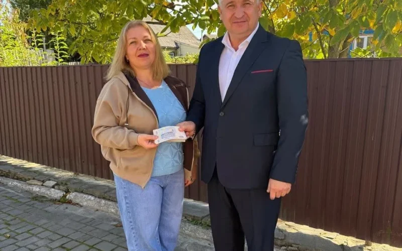 Під час благодійного ярмарку дитсадок та гімназія у селі Олевської громади зібрали понад 20 тис. грн на потреби ЗСУ