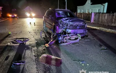 В Олевську 20-річна водійка на Volkswagen зіткнулась з мотоциклом: шофер двоколісника загинув