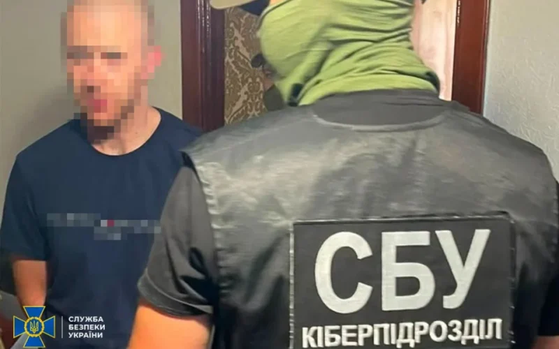 Оформлювали «Старлінки» для окупантів через знайомих: двоє жителів Житомирщини постануть перед судом
