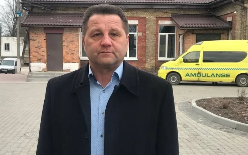 Політика стала бізнесом: керівник Коростенської лікарні пояснив свій вихід з партії