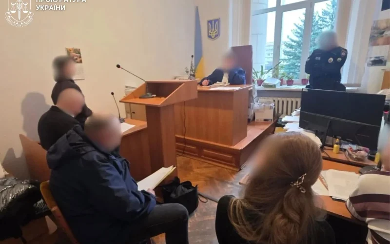 За 5 тисяч гривень отруїла двох військових із Житомирщини: 17-річну студентку медколеджу взяли під варту