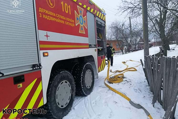 В одному з сіл Овруцької громади горів будинок: рятувальники виявили тіло власника житла ?