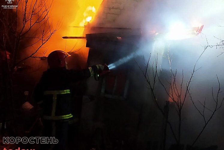 На території одного з дачних кооперативів Коростеня горів будинок