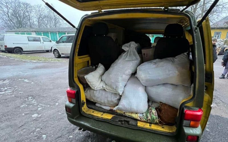 За три місяці працівники культури Олевської громади зібрали 150 тис. грн та придбали авто для ЗСУ