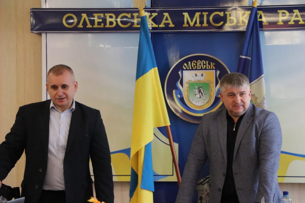 Дітям загиблих військовослужбовців Олевської громади благодійники передали ноутбуки