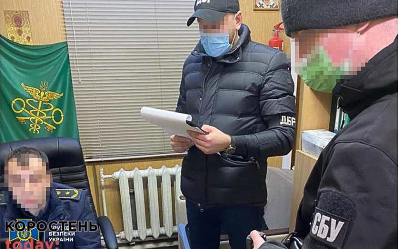 Керівники одного з митних постів Житомирщини організували корупційну схему з імпортом “швидких”: держбюджет недоотримав 20 млн грн
