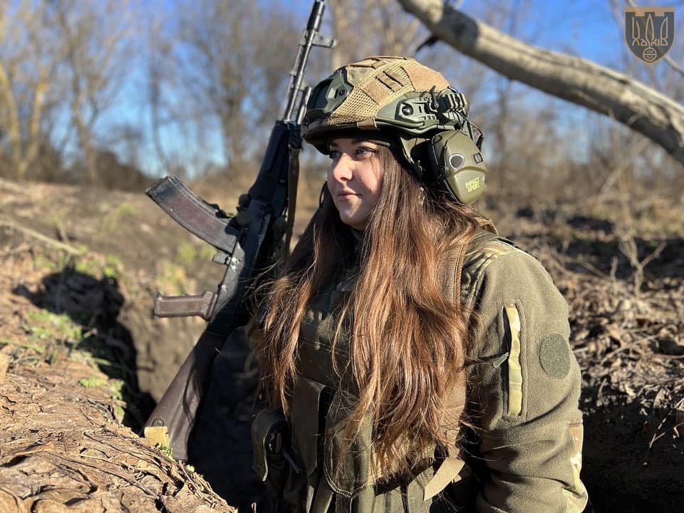 Коростенка поборола онкологію та пішла зі зброєю в руках боронити Україну