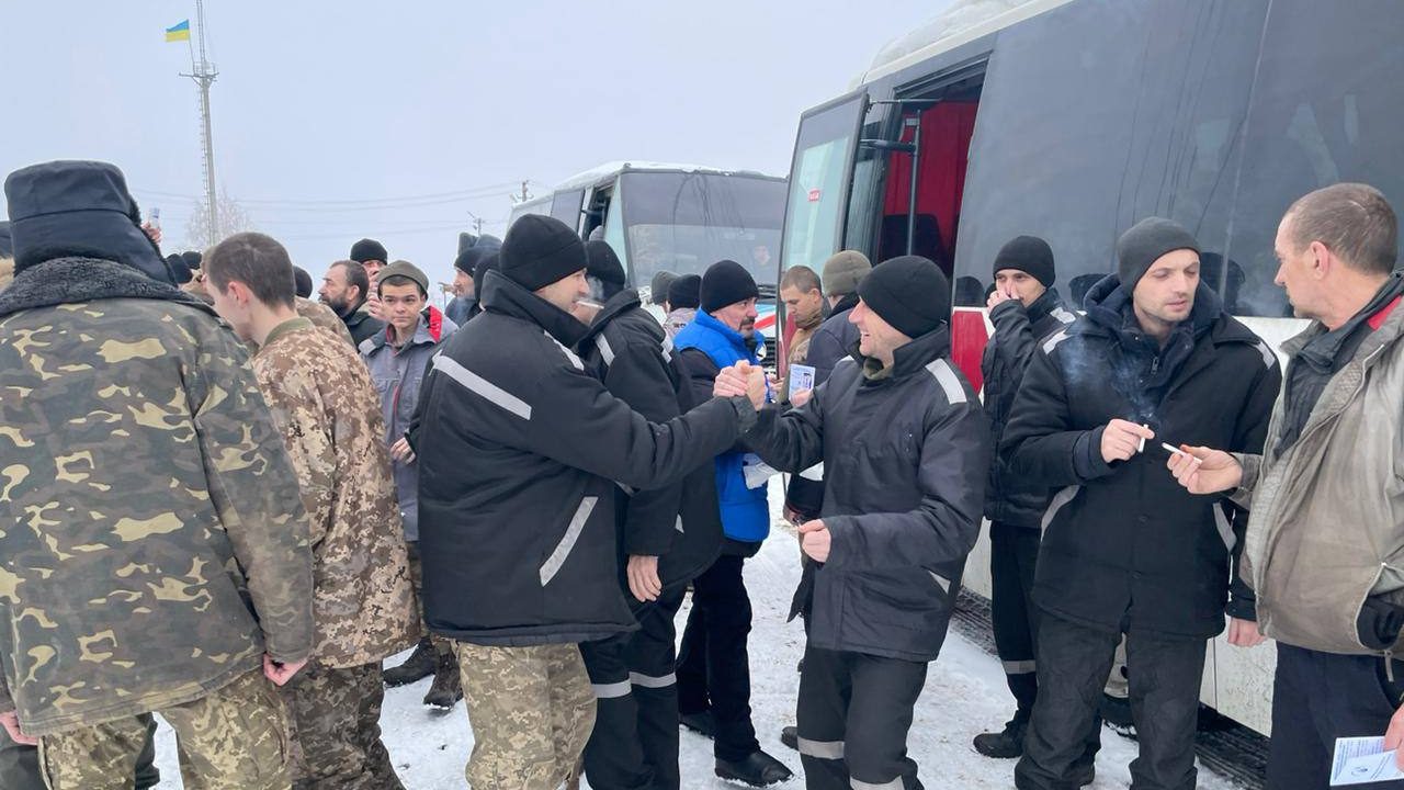 Україна повернула з полону 116 захисників, зокрема оборонців Маріуполя, партизанів Херсона та снайперів