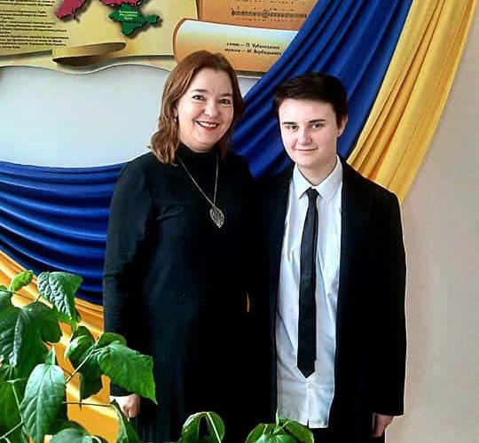 Двоє дівчат з Малинської громади перемогли в обласному етапі конкурсу-захисту науково-дослідницьких робіт МАН