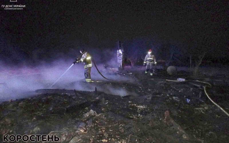 У селі неподалік Коростеня горів будинок: рятувальники виявили тіло 30-річної жінки