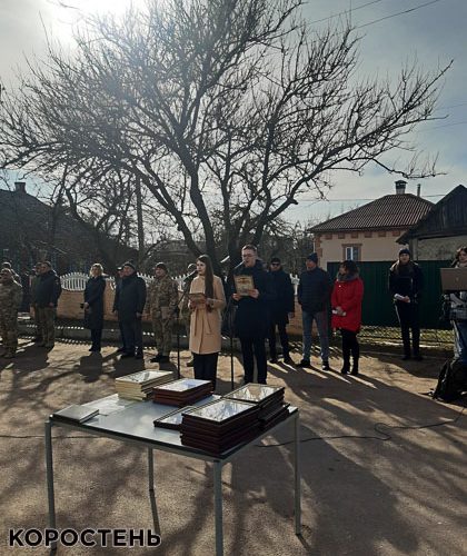 Як в Овручі пройшли урочистості з нагоди відзначення Дня українського добровольця