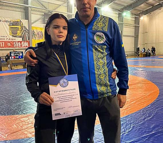 Юна спортсменка з Коростеня виборола срібло на чемпіонаті України з вільної боротьби