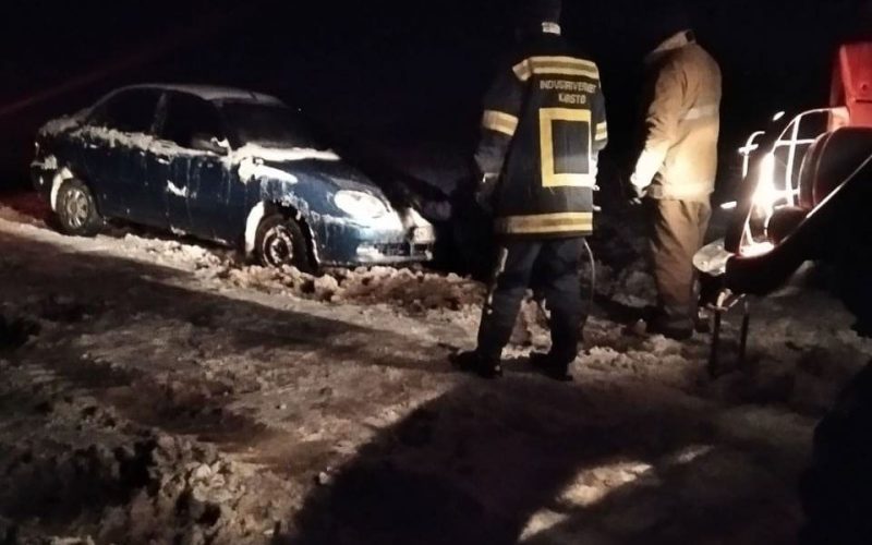 Минулої доби рятувальники Коростенщини витягували автівки та відкачували воду з присадибних ділянок