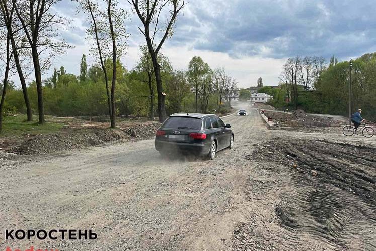 У Малині завершують облаштування тимчасової переправи через річку Ірша