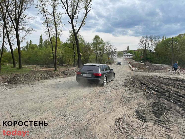 У Малині завершують облаштування тимчасової переправи через річку Ірша