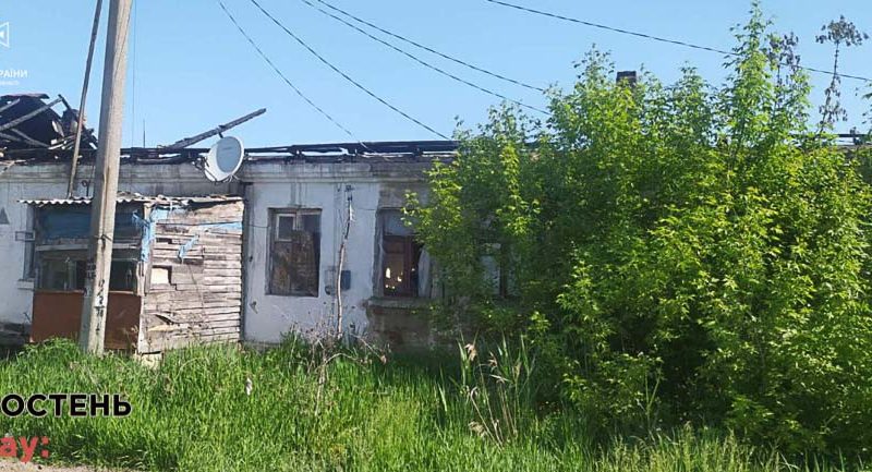 У Коростені дев’ятеро рятувальників ліквідували пожежу в житловому будинку