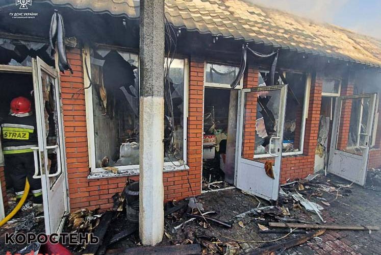 У Малині сталася пожежа на ринку: вогнем пошкоджено товари