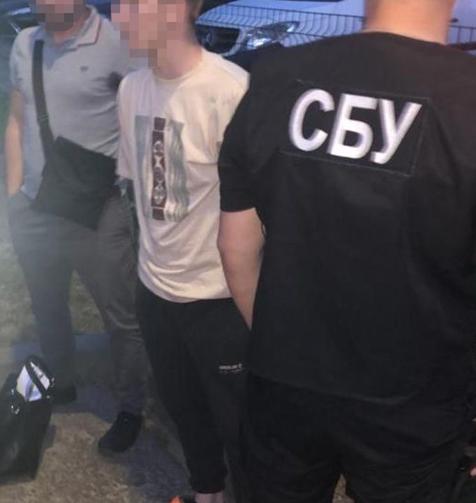 Іноземець-псевдоволонтер за майже 4 тис. доларів допомагав військовозобов’язаним з Житомирщини перетнути кордон