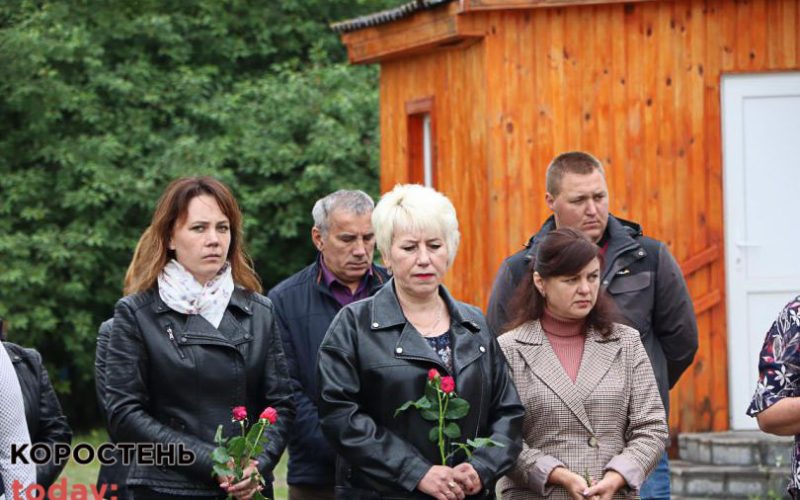 У селі Олевської громади відкрили меморіальну дошку захиснику України Вадиму Вдовиченку (ФОТО)