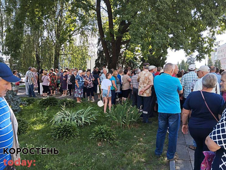В Овручі також мітингували “чорнобильці” (ФОТО)