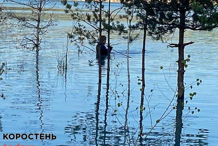 З Дружбівського кар’єру, що на Олевщині, рятувальники дістали тіло чоловіка