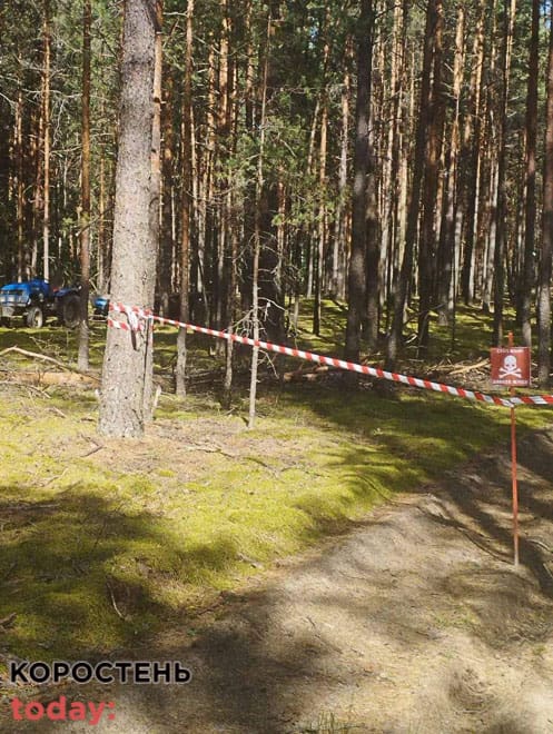 Попри нещасний випадок, жителі Олевської громади продовжують їздити замінованими територіями