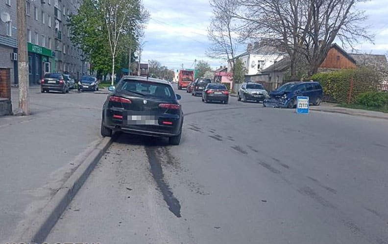 Житель Овруччини на Alfa Romeo у Звягелі збив жінку: через 4 місяці водієві оголосили про підозру