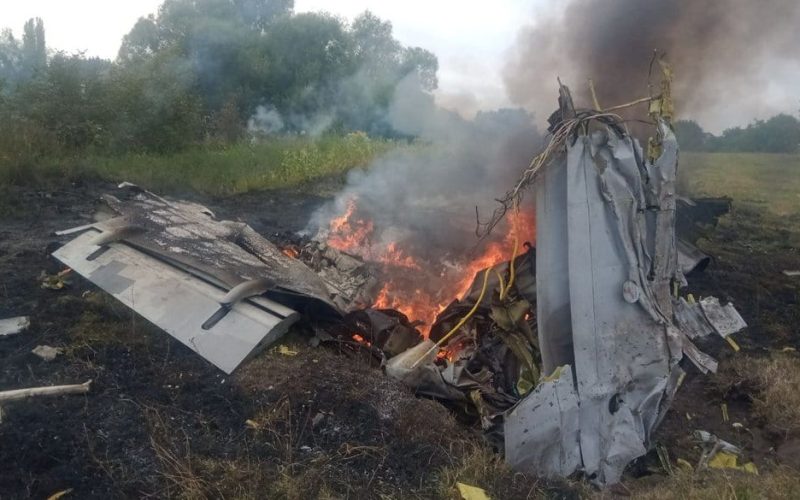 У ДБР взялися розслідувати обставини зіткнення двох літаків на Житомирщині