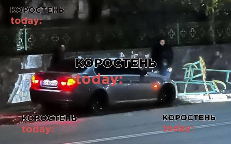 У поліції розповіли подробиці ДТП в центрі Коростеня: водія оcвідували на стан сп’яніння