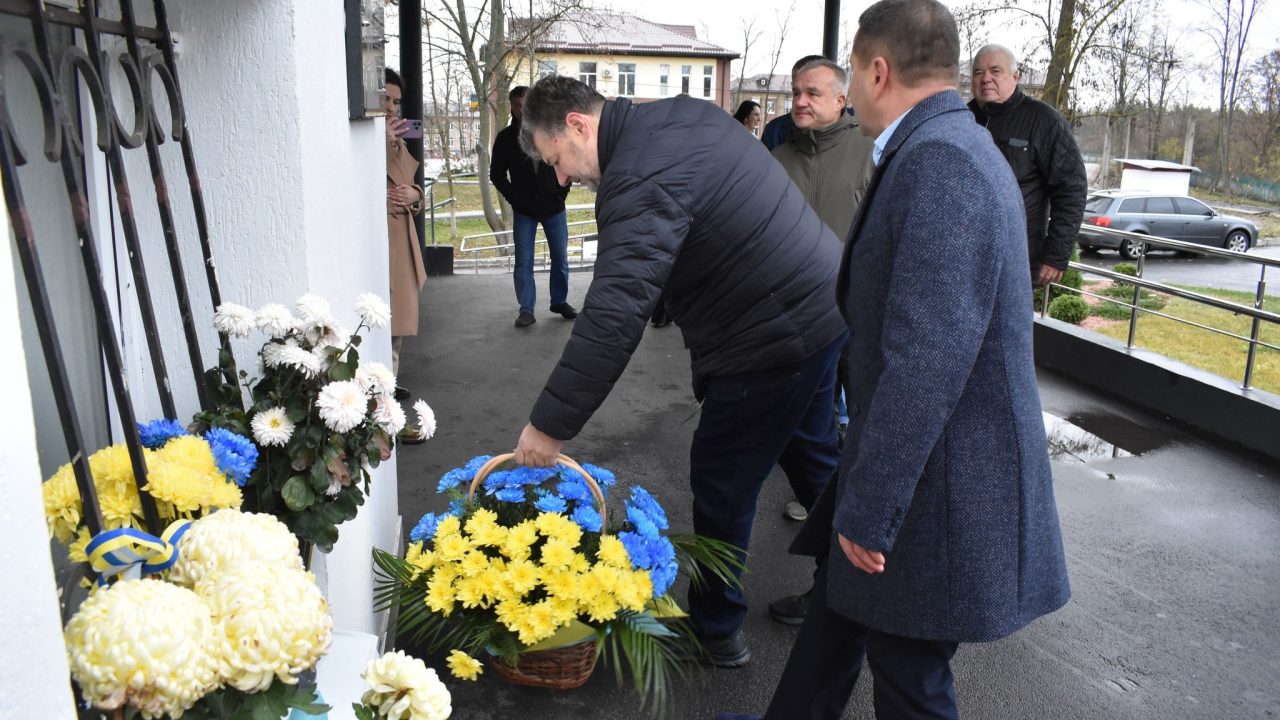 Бунечко знову у Коростені – цього разу завітав до міської лікарні