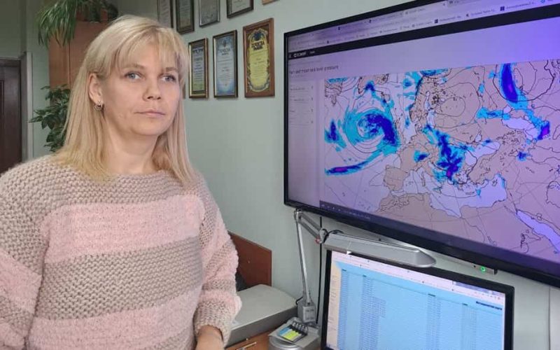 Як на метеорологічних станціях в Житомирській області синоптики складають прогнози