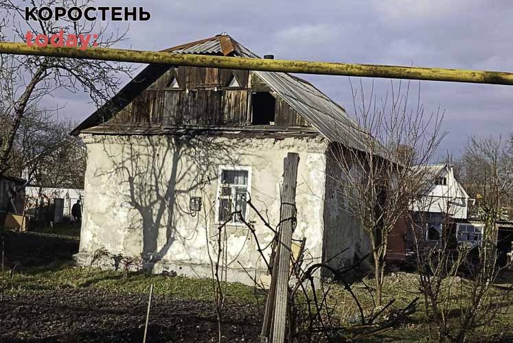 За добу в Олевську горів житловий будинок та авто