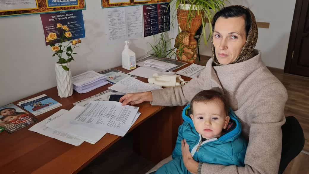 На Овруччині жінка не може здати папери на компенсацію через помилку в документах