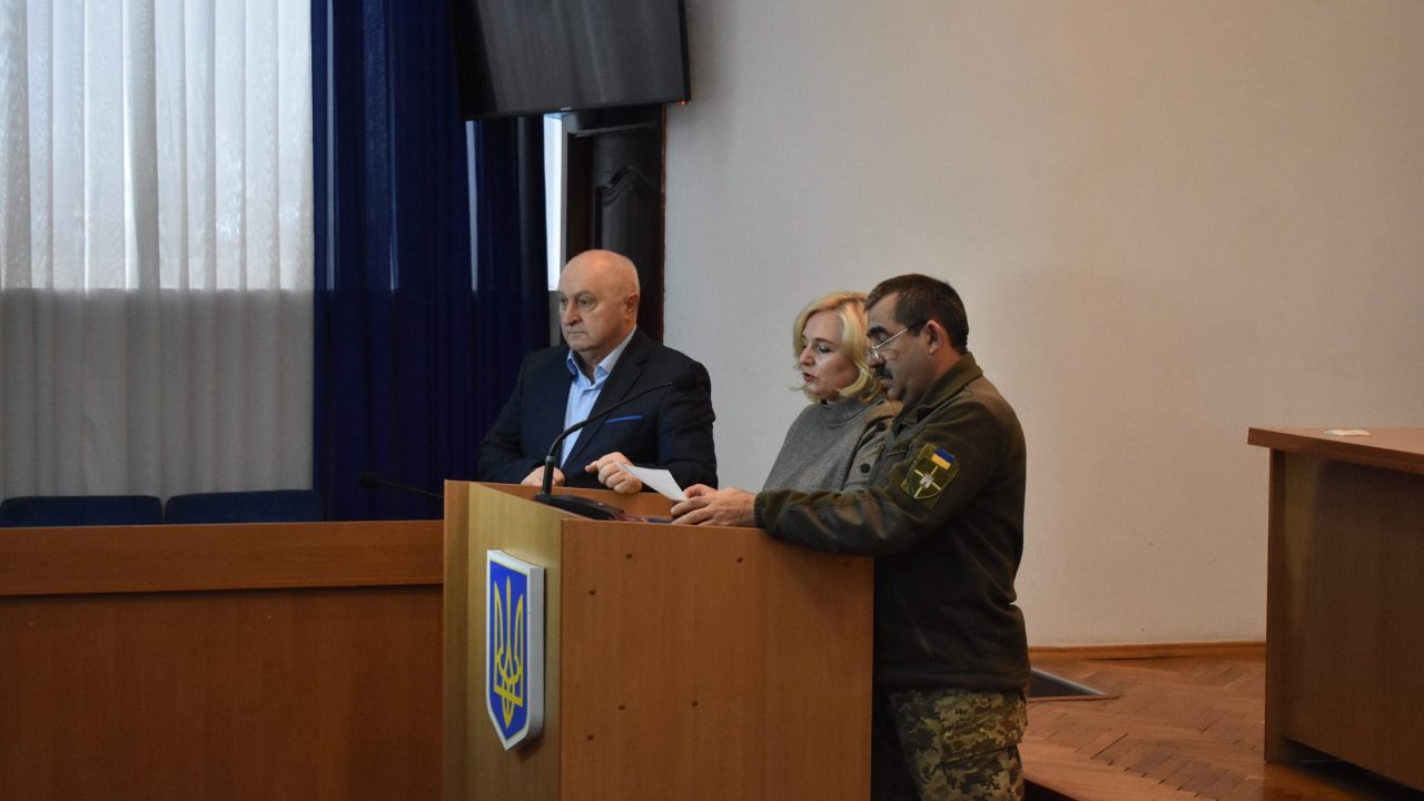 Рідним загиблих захисників України у Коростені вручили посмертні нагороди